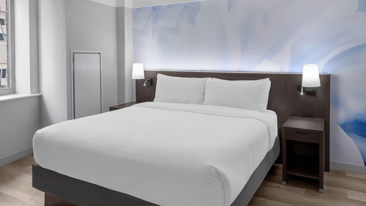 Photo of Bedroom in Financial District