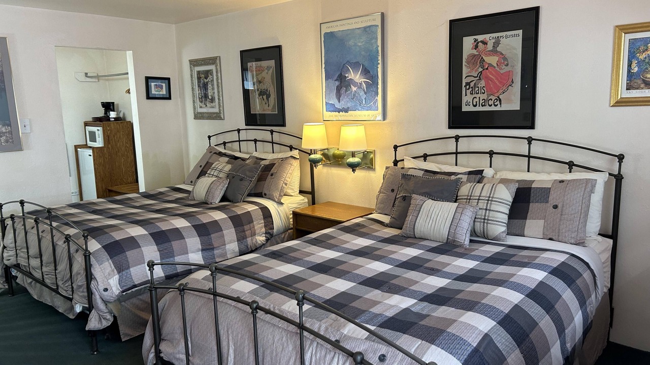 Photo of Bedroom in Idaho Springs