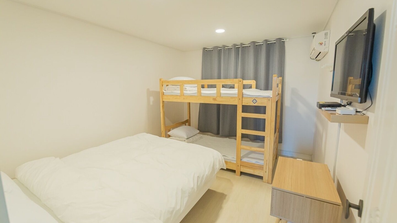 Photo of Bedroom in Sokcho