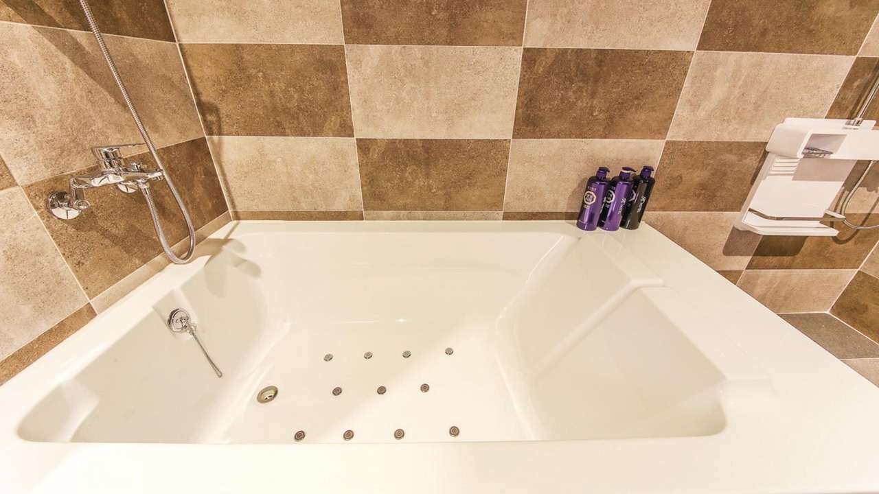 Photo of Bathroom in Samsan-dong