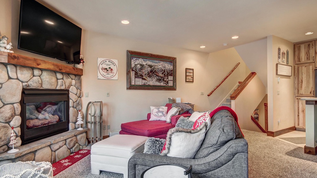 Photo of Livingroom in Four O'Clock