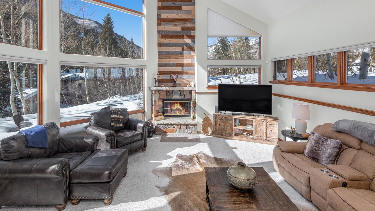 Photo of Livingroom in Vail