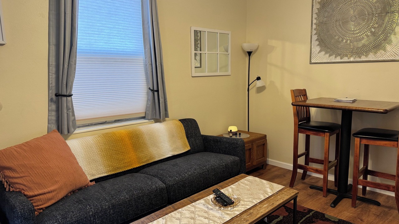 Photo of Livingroom in Montrose