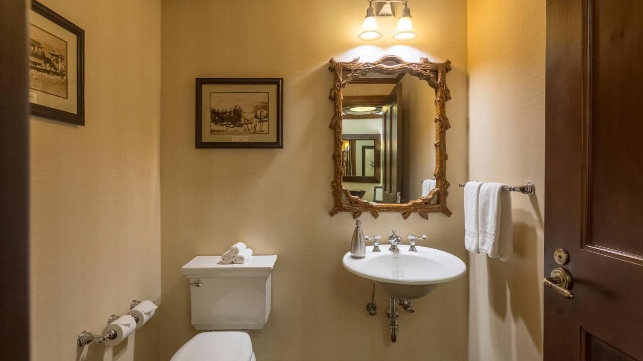 Photo of Bathroom in Aspen