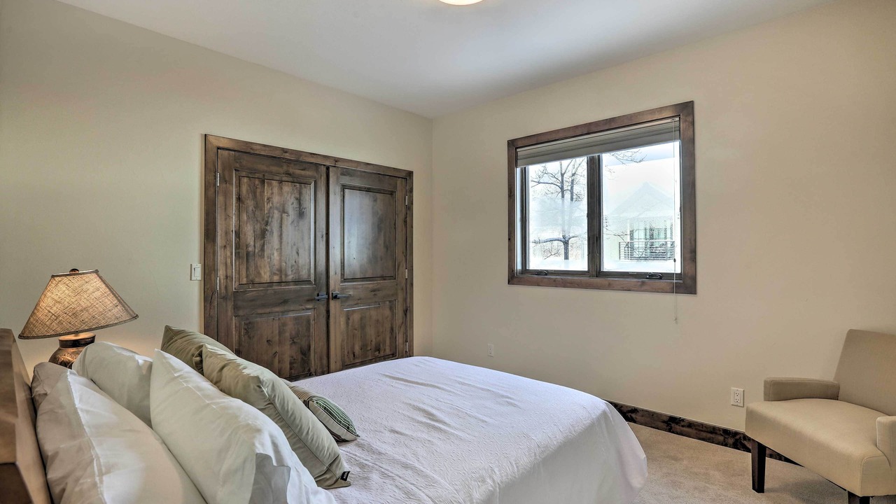 Photo of Bedroom in Golden