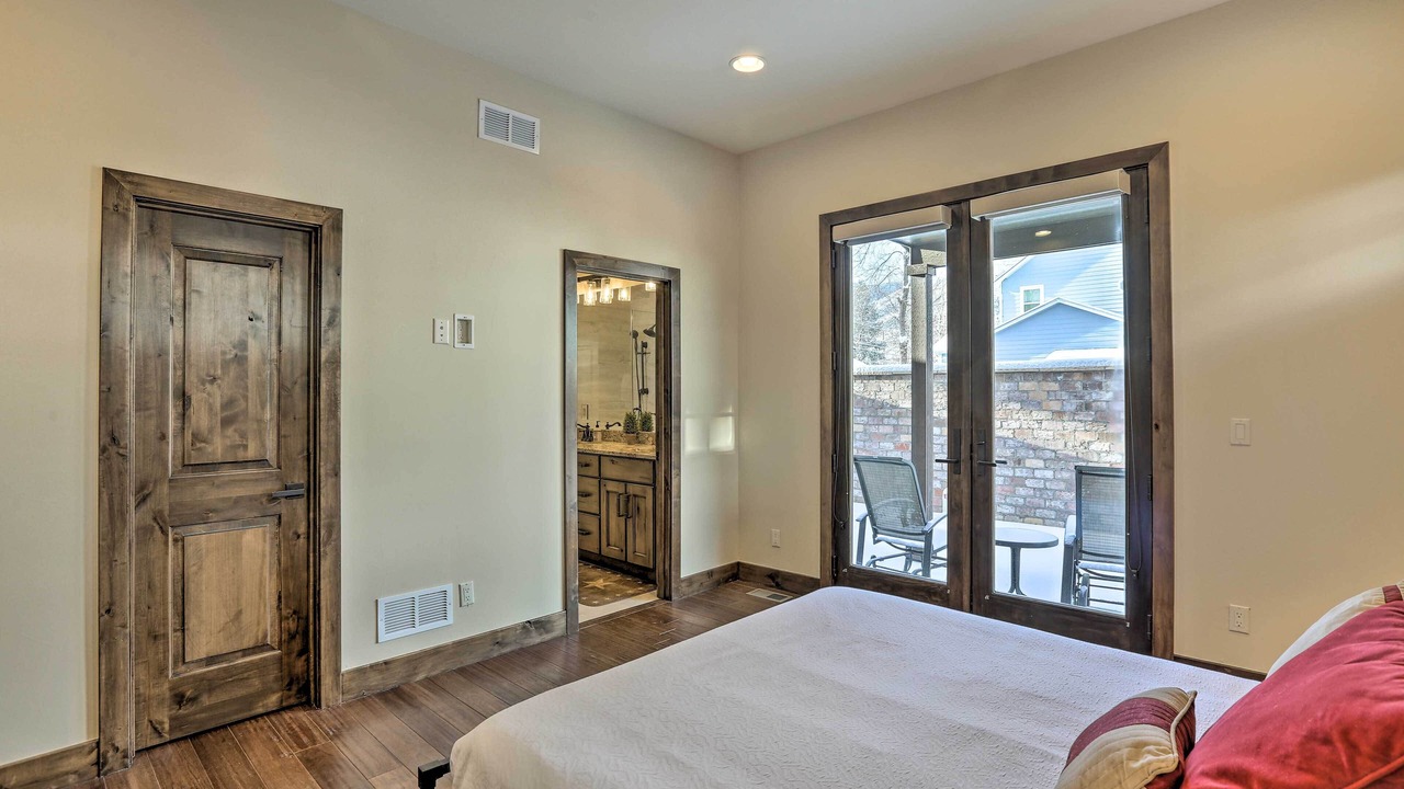 Photo of Bedroom in Golden