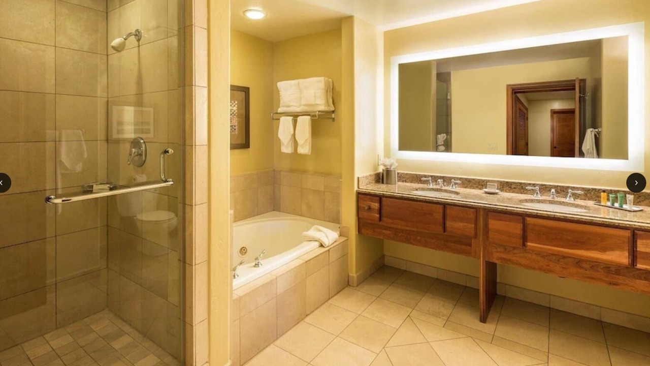 Photo of Bathroom in Peak 9
