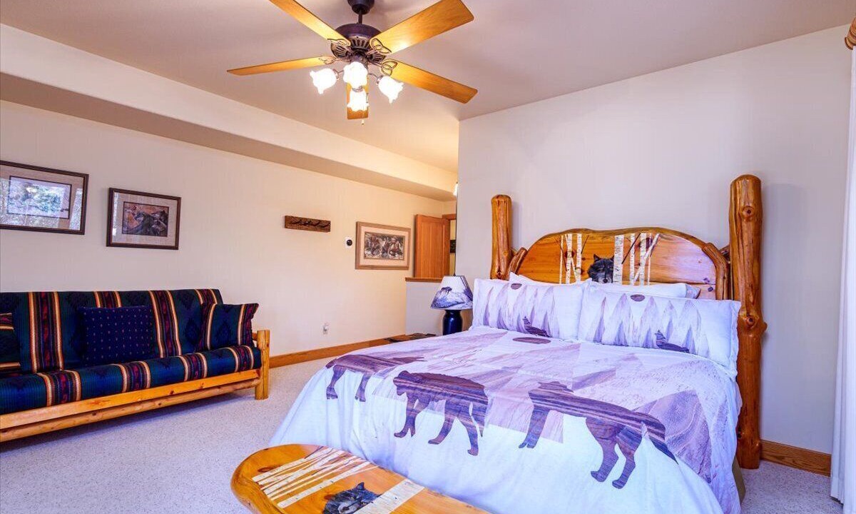 Photo of Bedroom in Lake George
