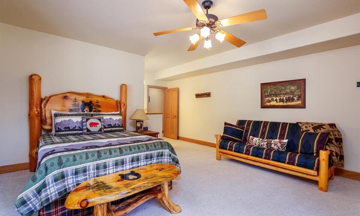 Photo of Bedroom in Lake George