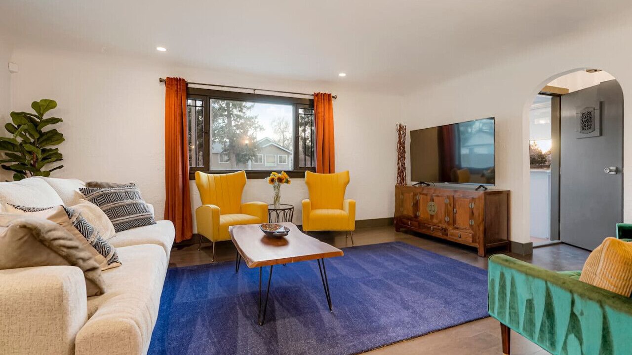 Photo of Livingroom in Berkley
