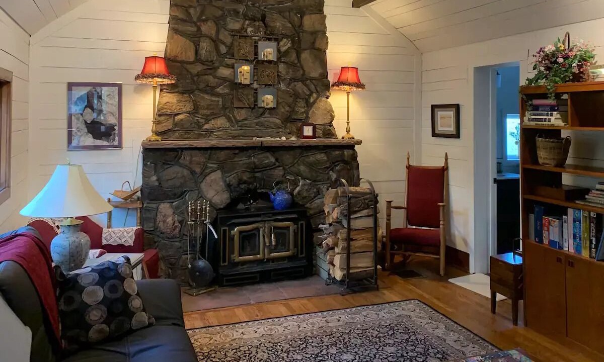 Photo of Livingroom in Evergreen