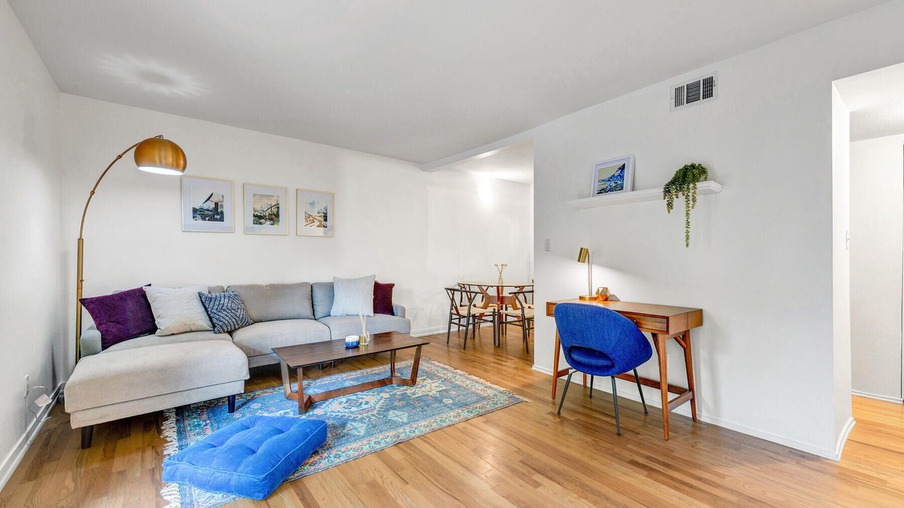 Photo of Livingroom in Newlands