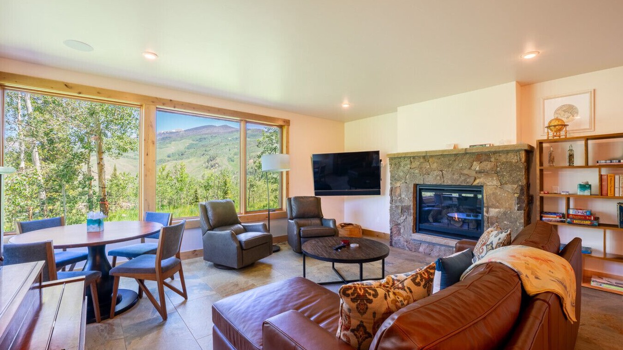 Photo of Livingroom in Silverthorne