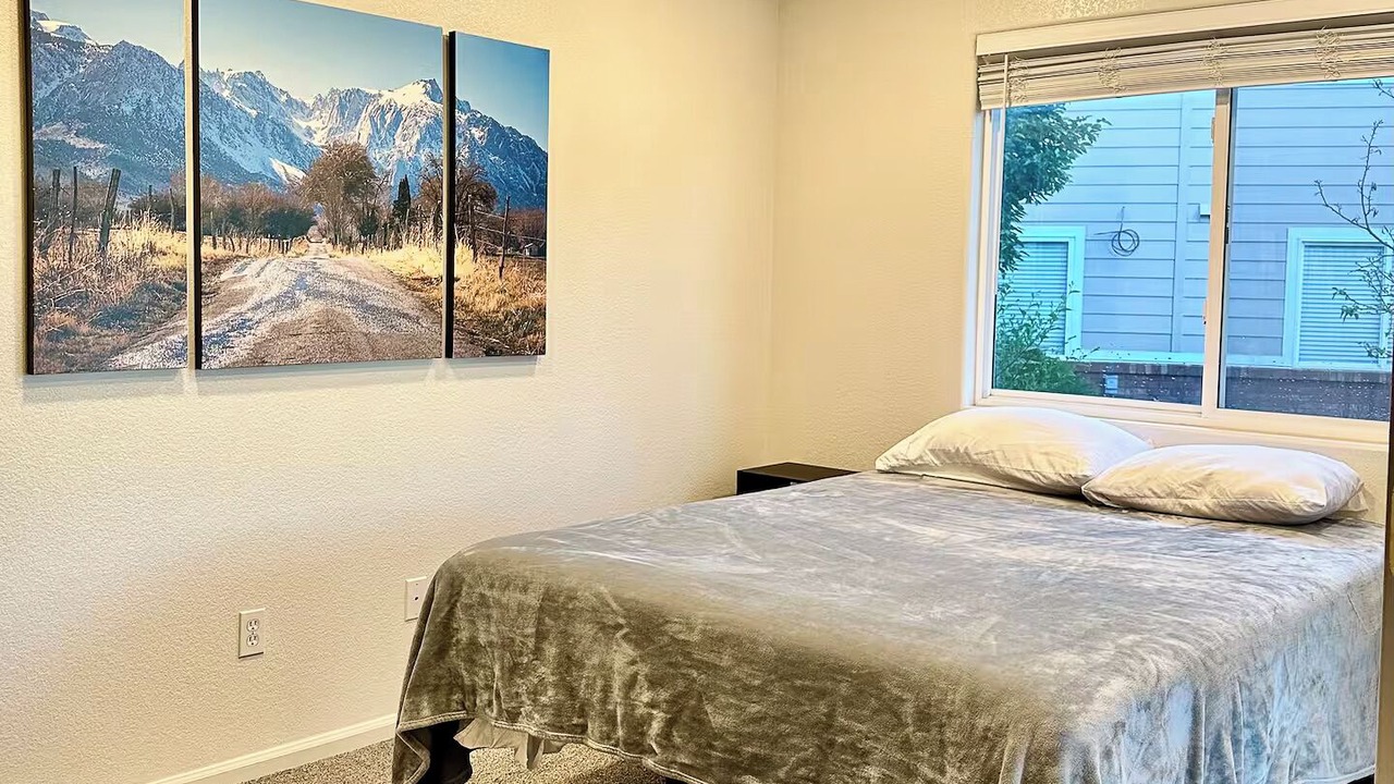 Photo of Bedroom in Jefferson Gardens