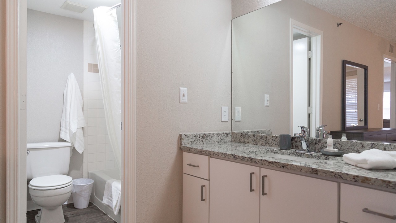 Photo of Bathroom in Arapahoe Ridge
