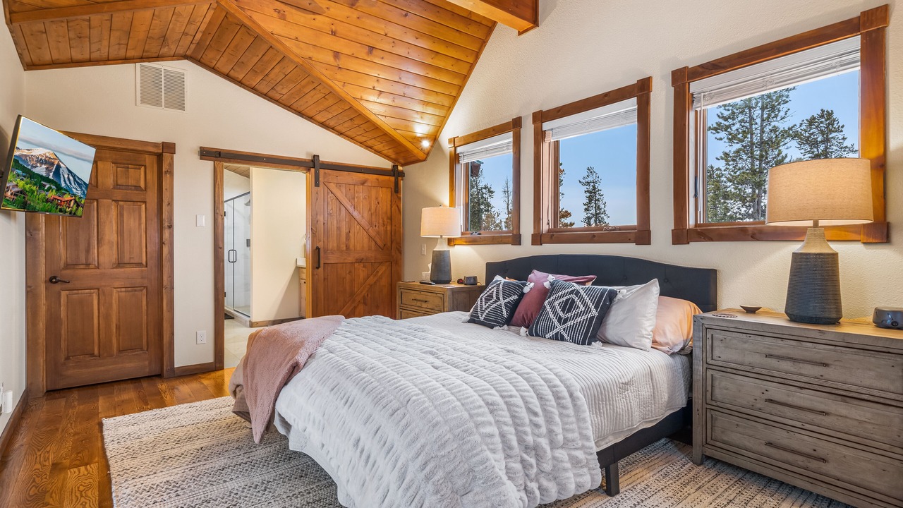 Photo of Bedroom in Grand Lake