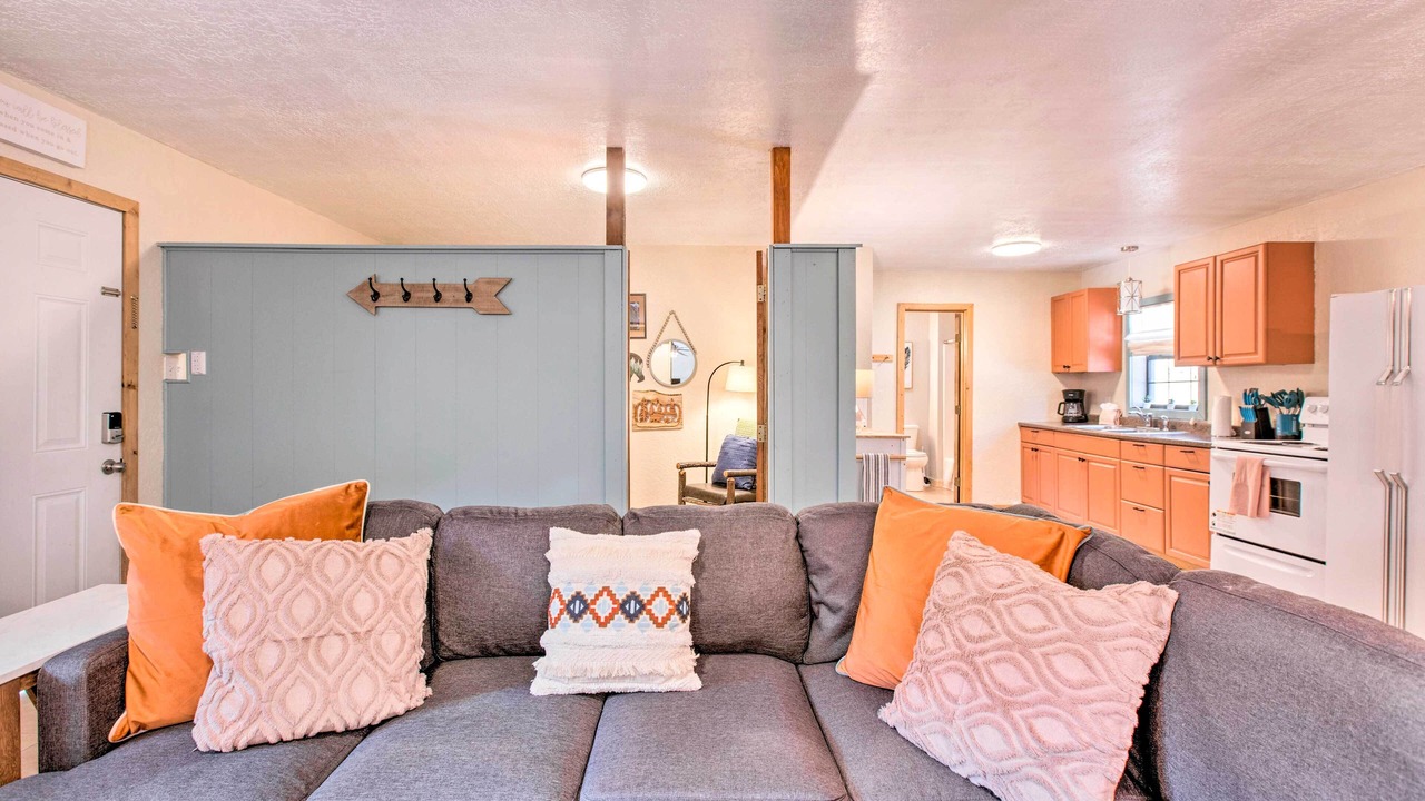 Photo of Livingroom in Red River
