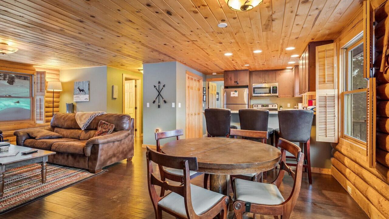 Photo of Livingroom in Fairplay