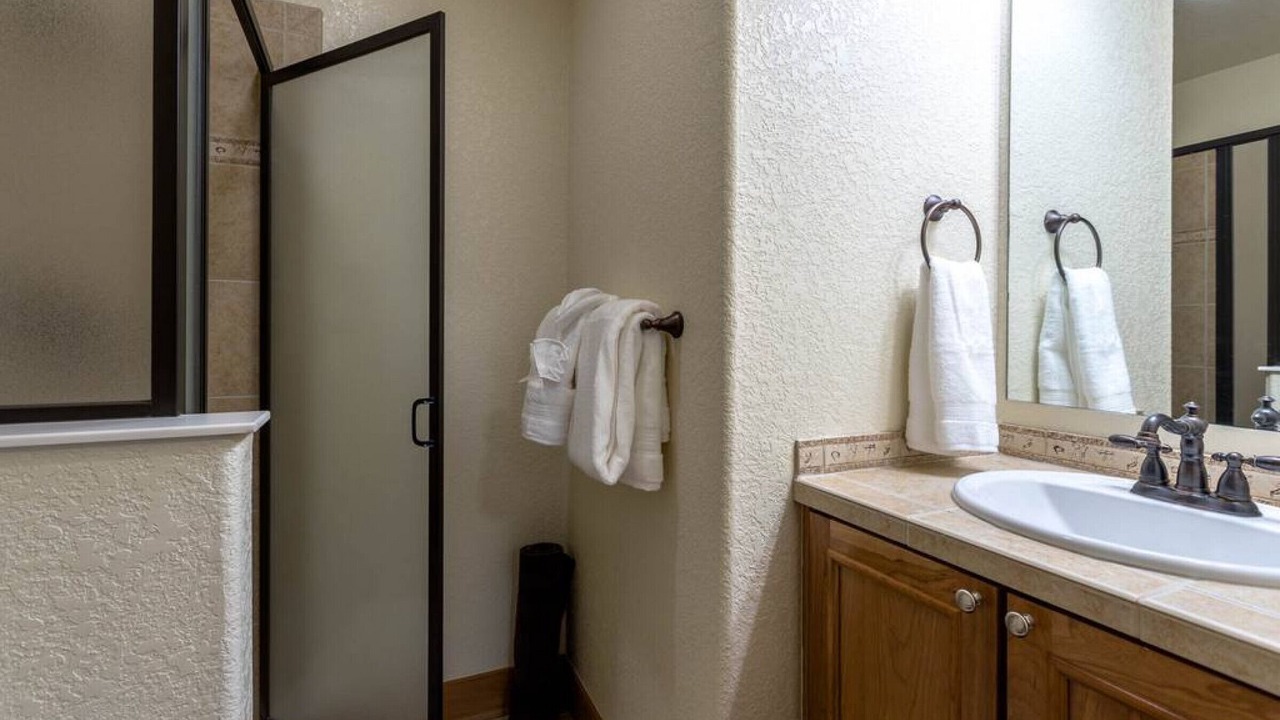 Photo of Bathroom in Rendezvous