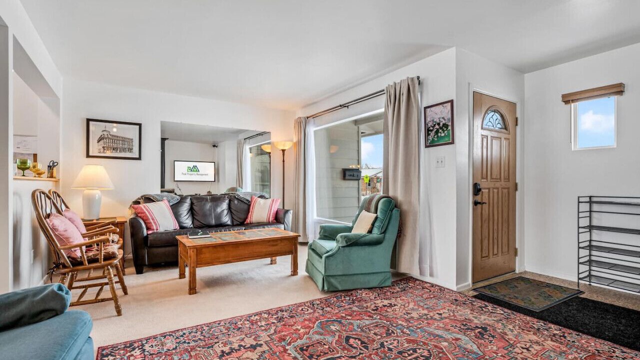 Photo of Livingroom in Leadville North