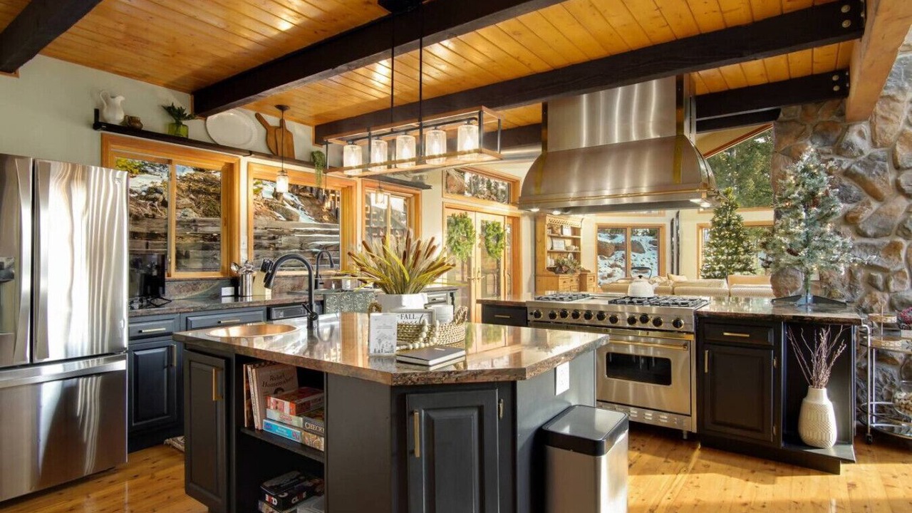 Photo of Kitchen in Shadow Mountain