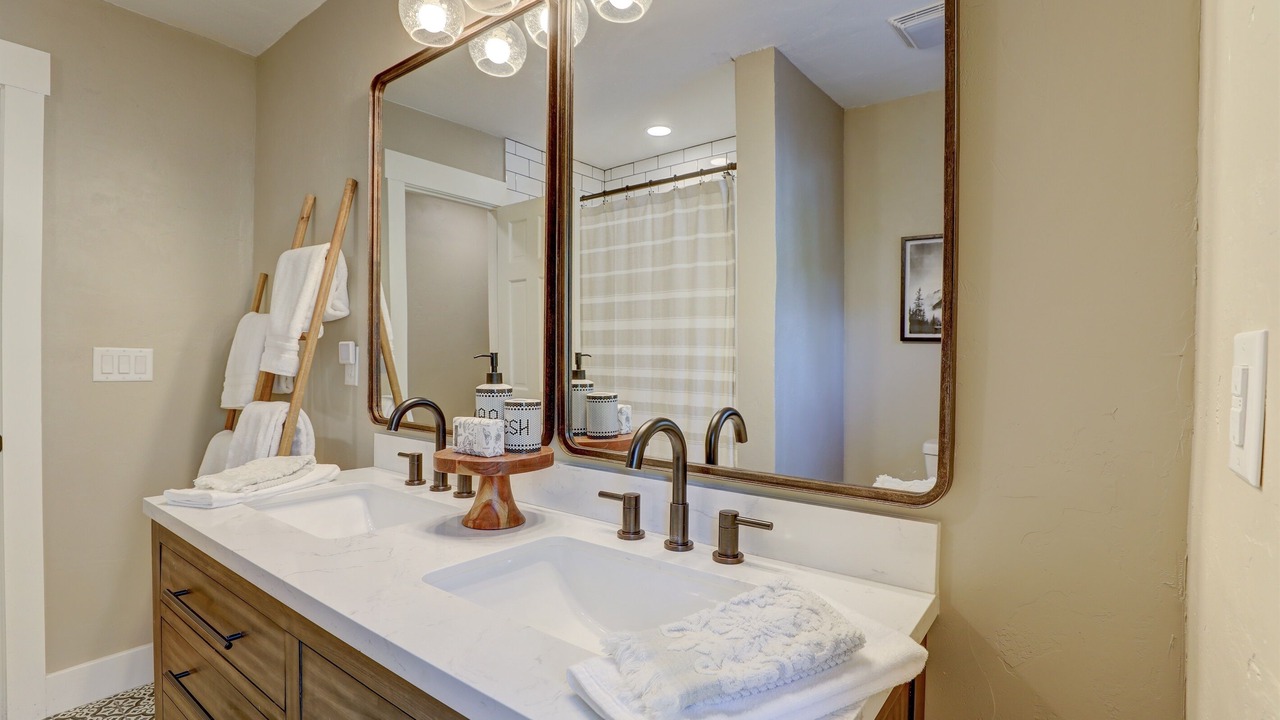 Photo of Bathroom in Blue River
