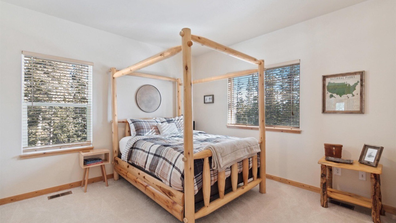 Photo of Bedroom in Valley of the Sun