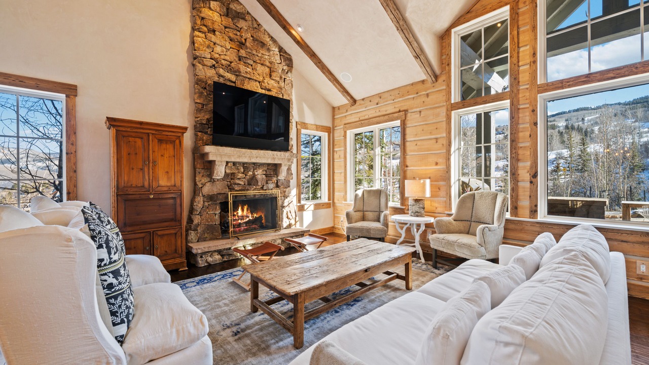 Photo of Livingroom in Avon