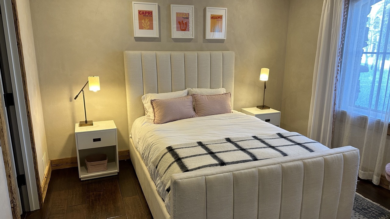Photo of Bedroom in Avon