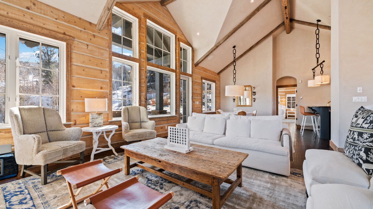 Photo of Livingroom in Avon