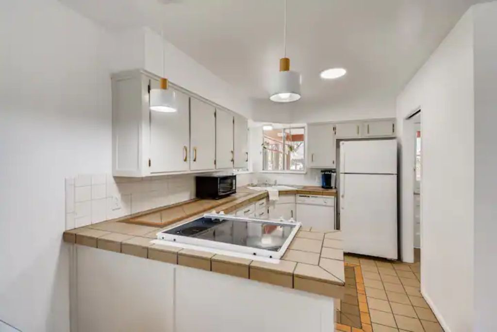 Photo of Kitchen in Barths
