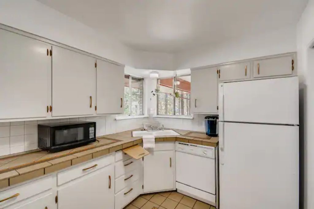 Photo of Kitchen in Barths