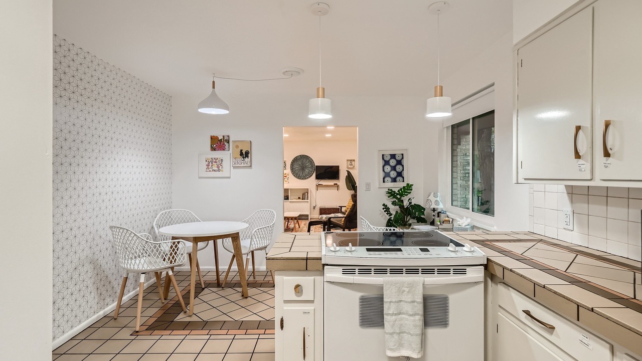 Photo of Kitchen in Barths