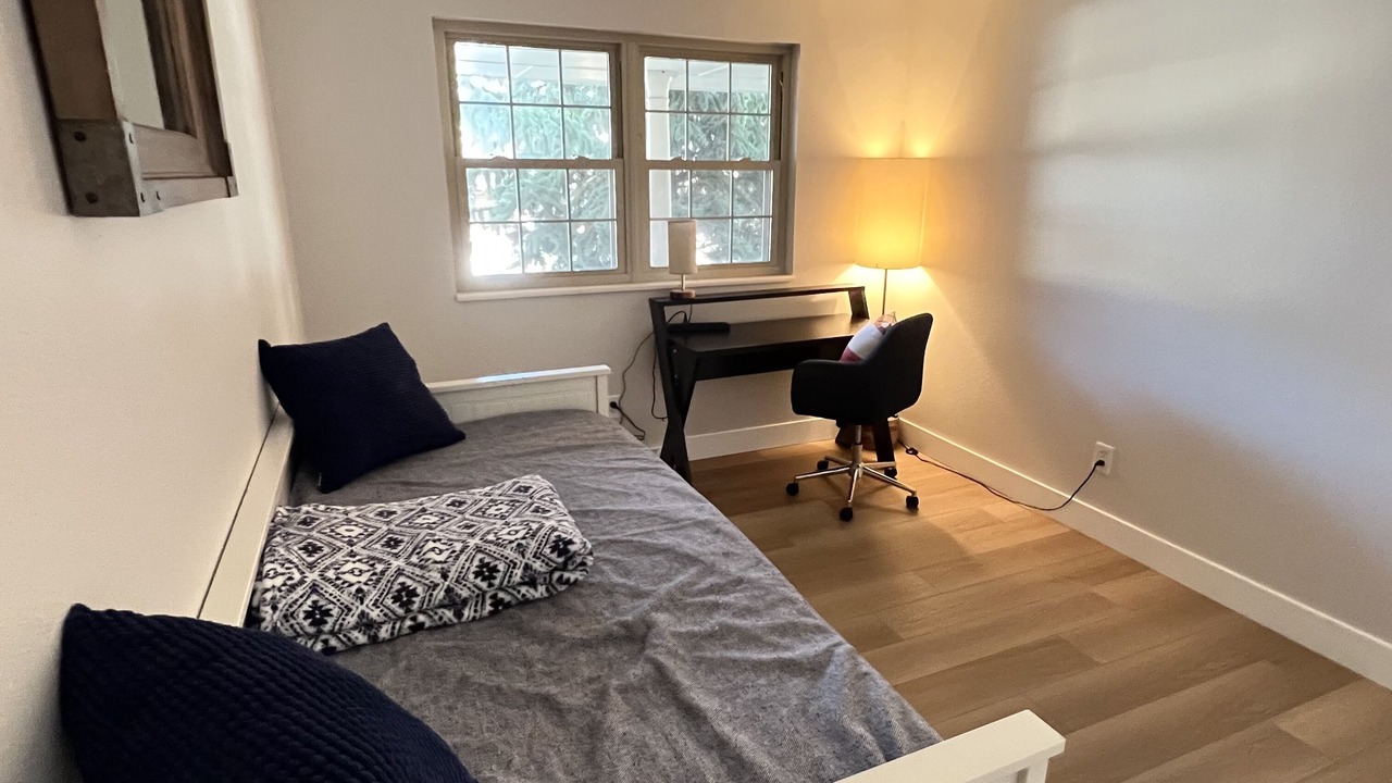 Photo of Bedroom in Sixth Ave West