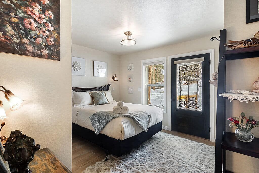 Photo of Bedroom in Evergreen West Central