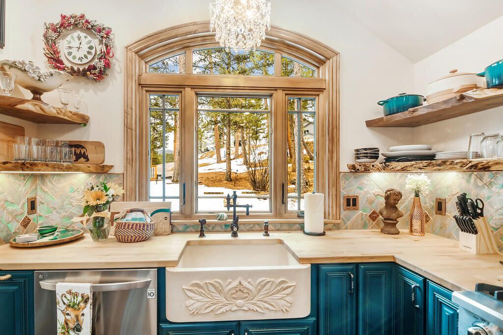 Photo of Kitchen in Evergreen West Central