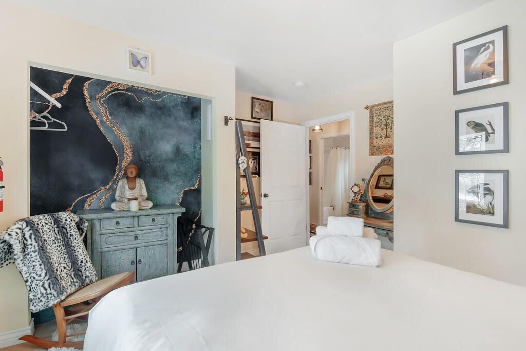 Photo of Bedroom in Evergreen West Central