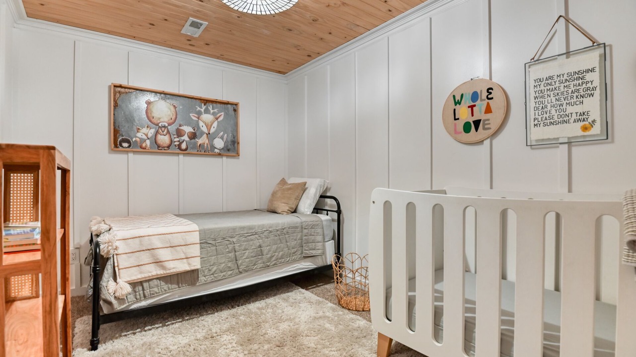 Photo of Bedroom in Gleneagle