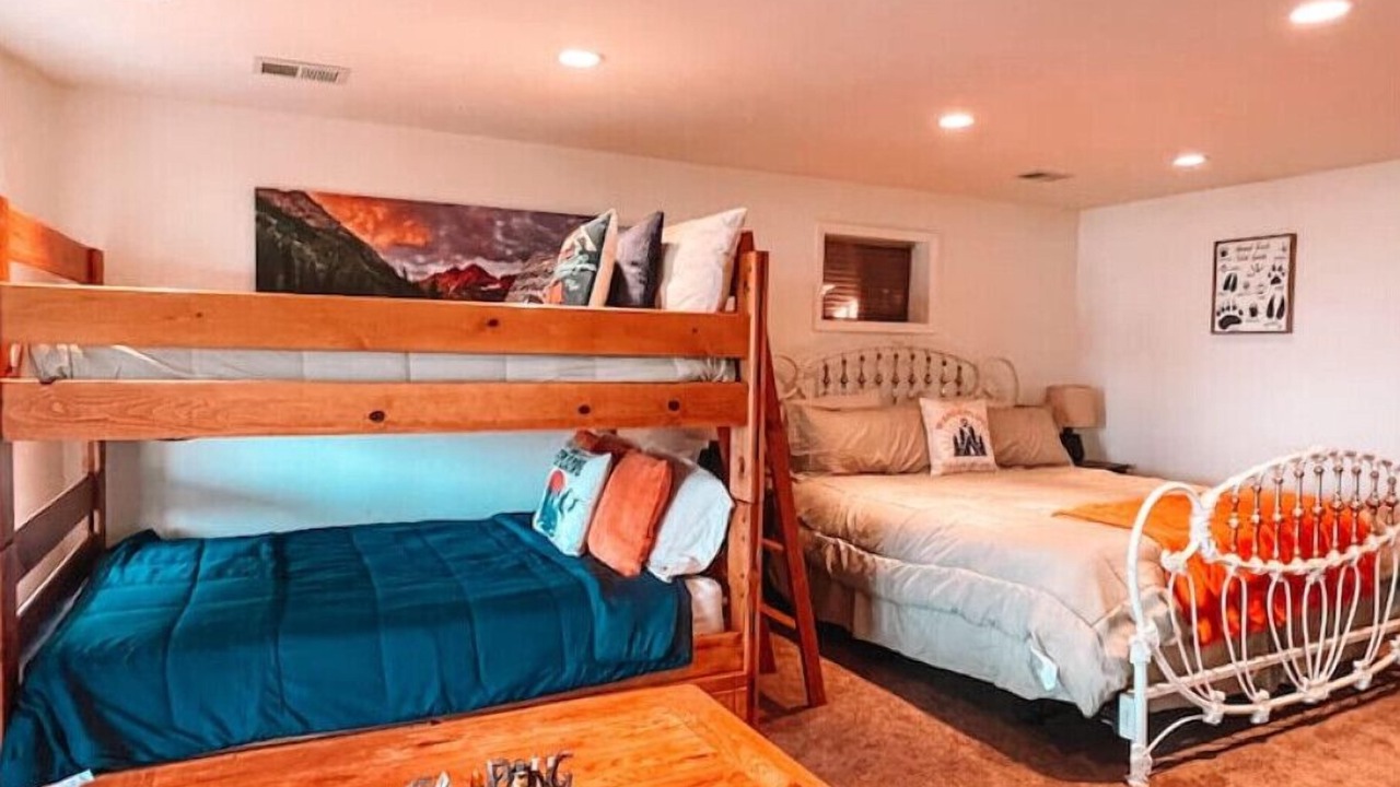 Photo of Bedroom in Michigan Hill