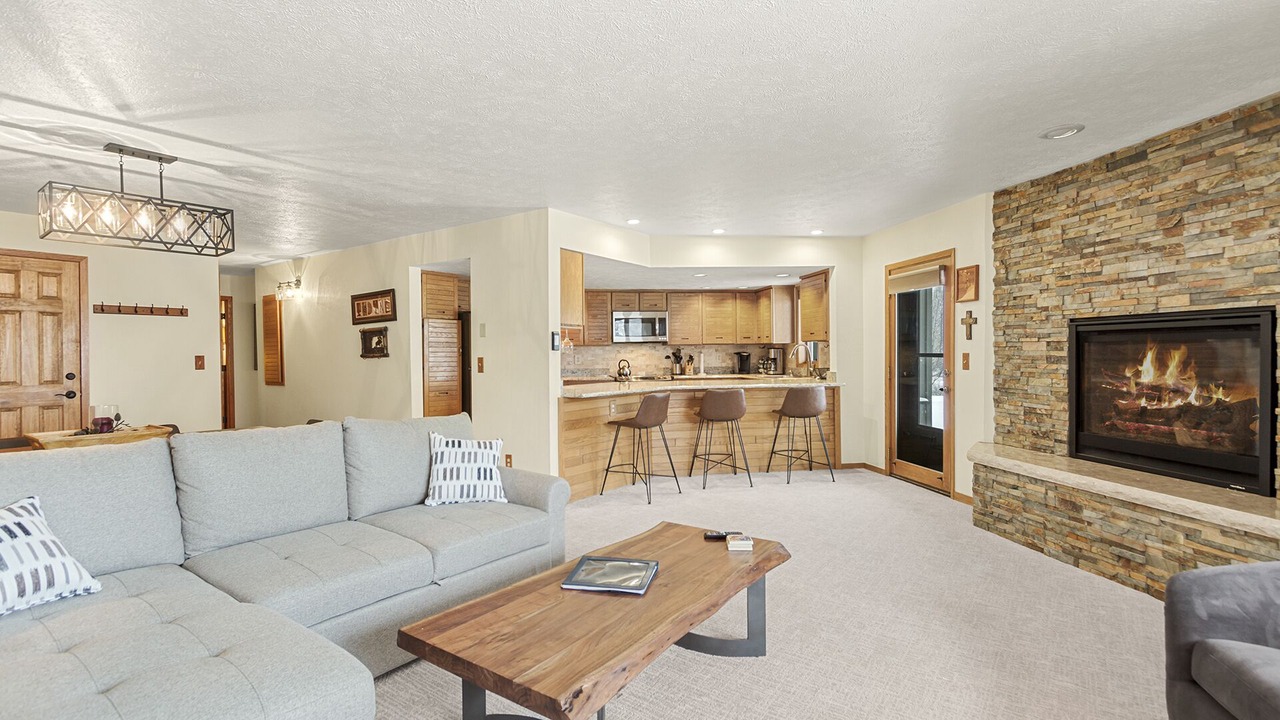 Photo of Livingroom in Mountain House