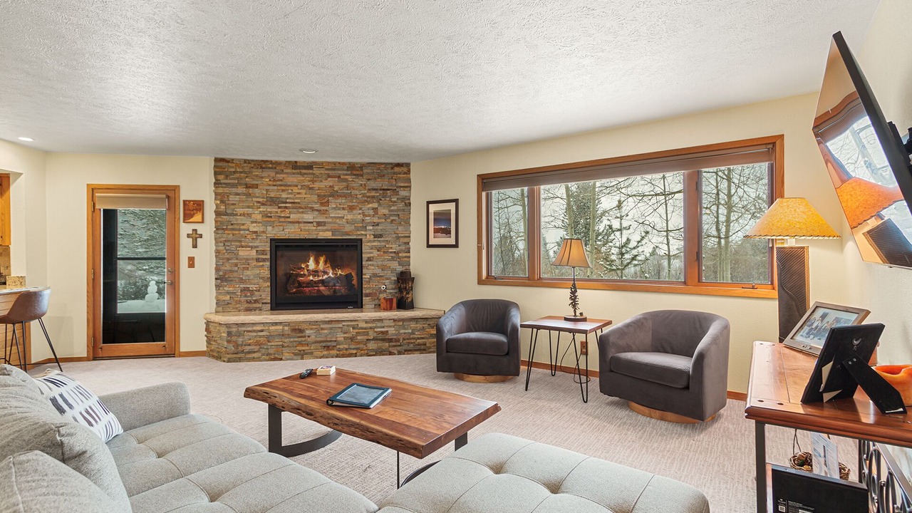 Photo of Livingroom in Mountain House
