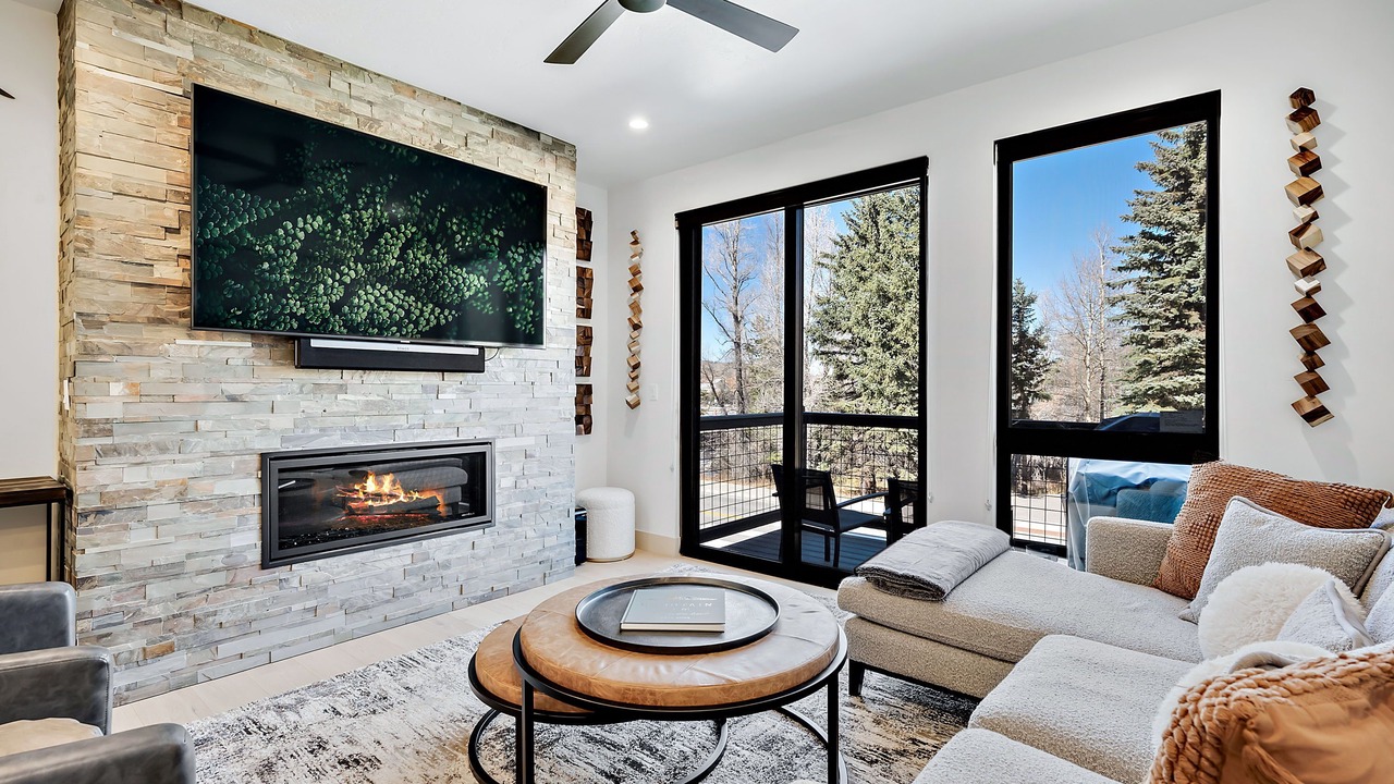 Photo of Livingroom in Silverthorne