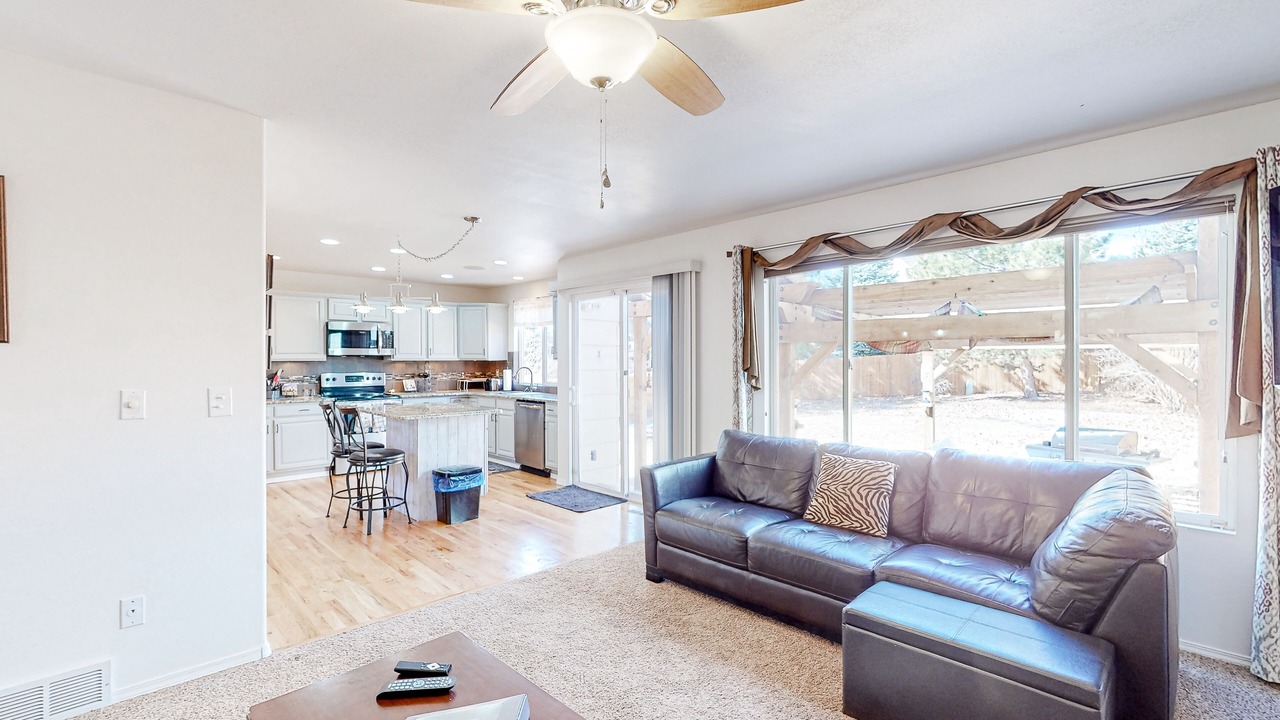 Photo of Livingroom in Briargate
