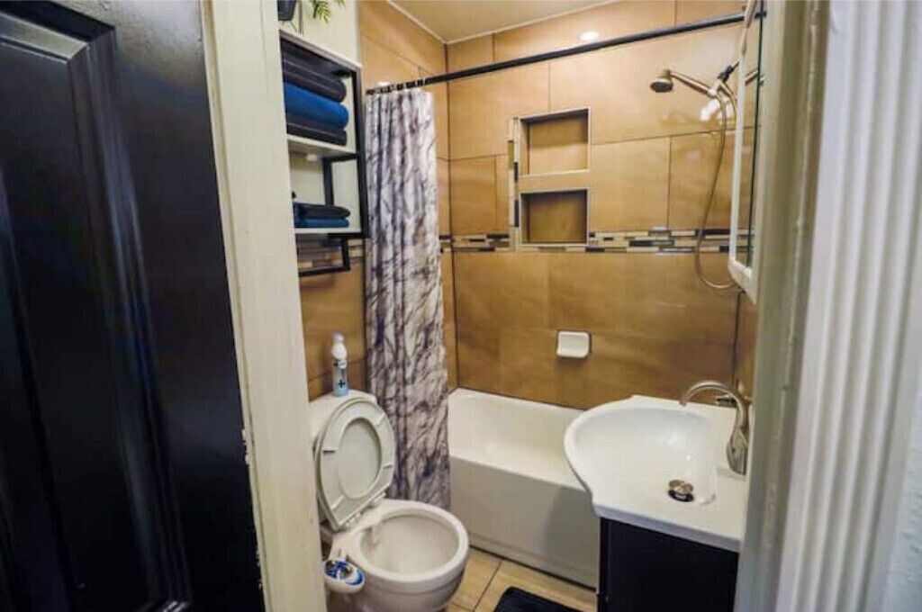 Photo of Bathroom in Cole
