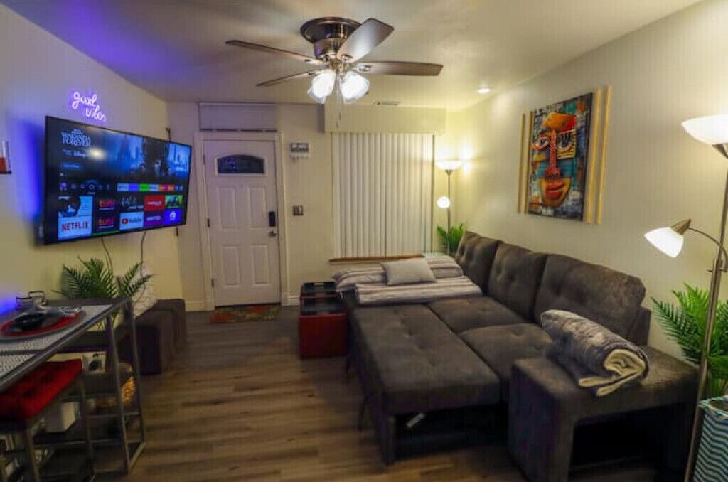 Photo of Livingroom in Cole