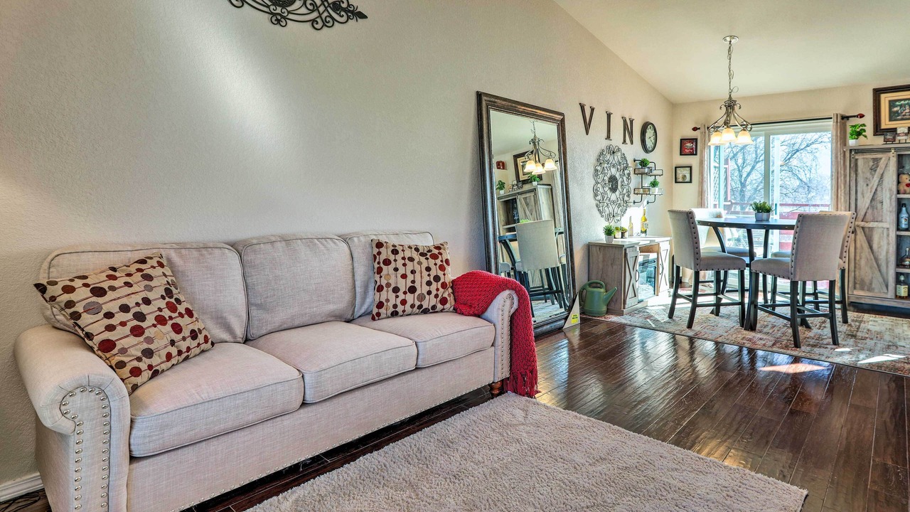 Photo of Livingroom in Southeast Colorado Springs