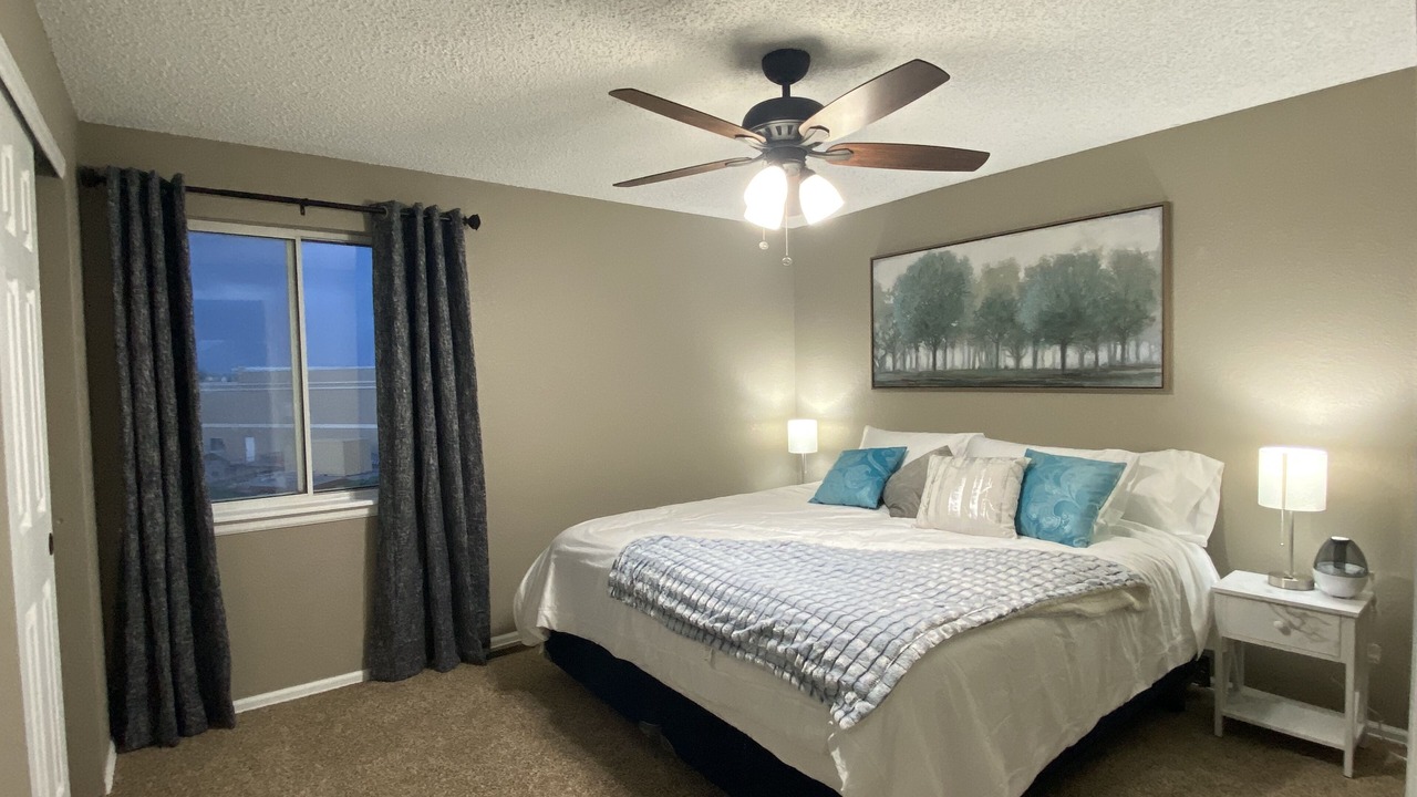 Photo of Bedroom in Prides Crossing