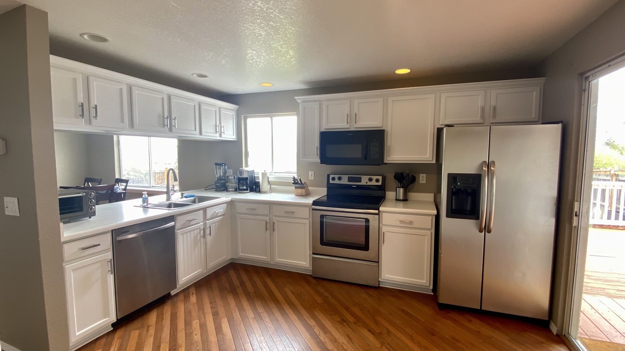 Photo of Kitchen in Prides Crossing