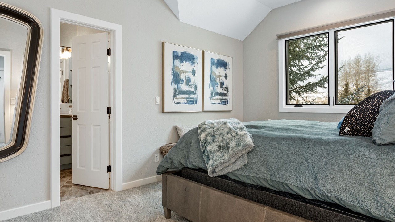 Photo of Bedroom in Edwards