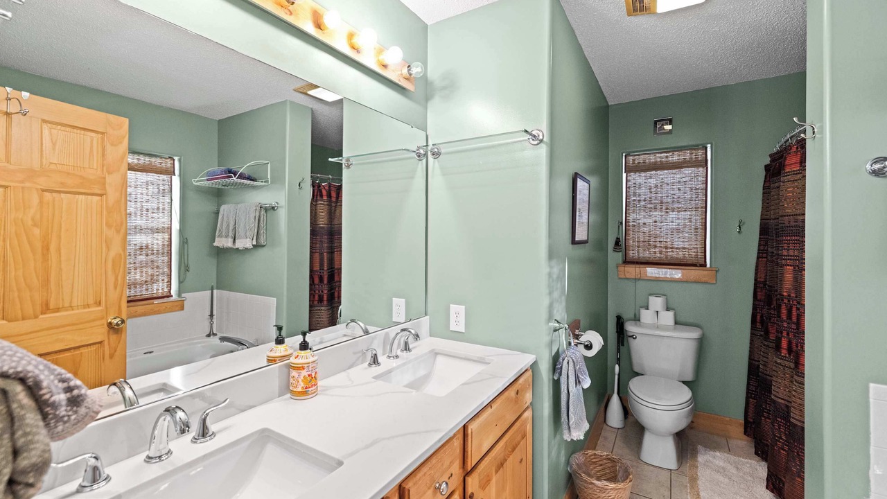 Photo of Bathroom in Leadville North